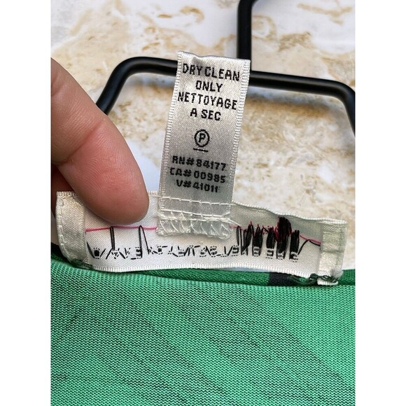 DVF Julian Silk Jersey Wrap Dress – Size 2, Green Geometric Print, 3/4 Sleeves - Picture 10 of 10